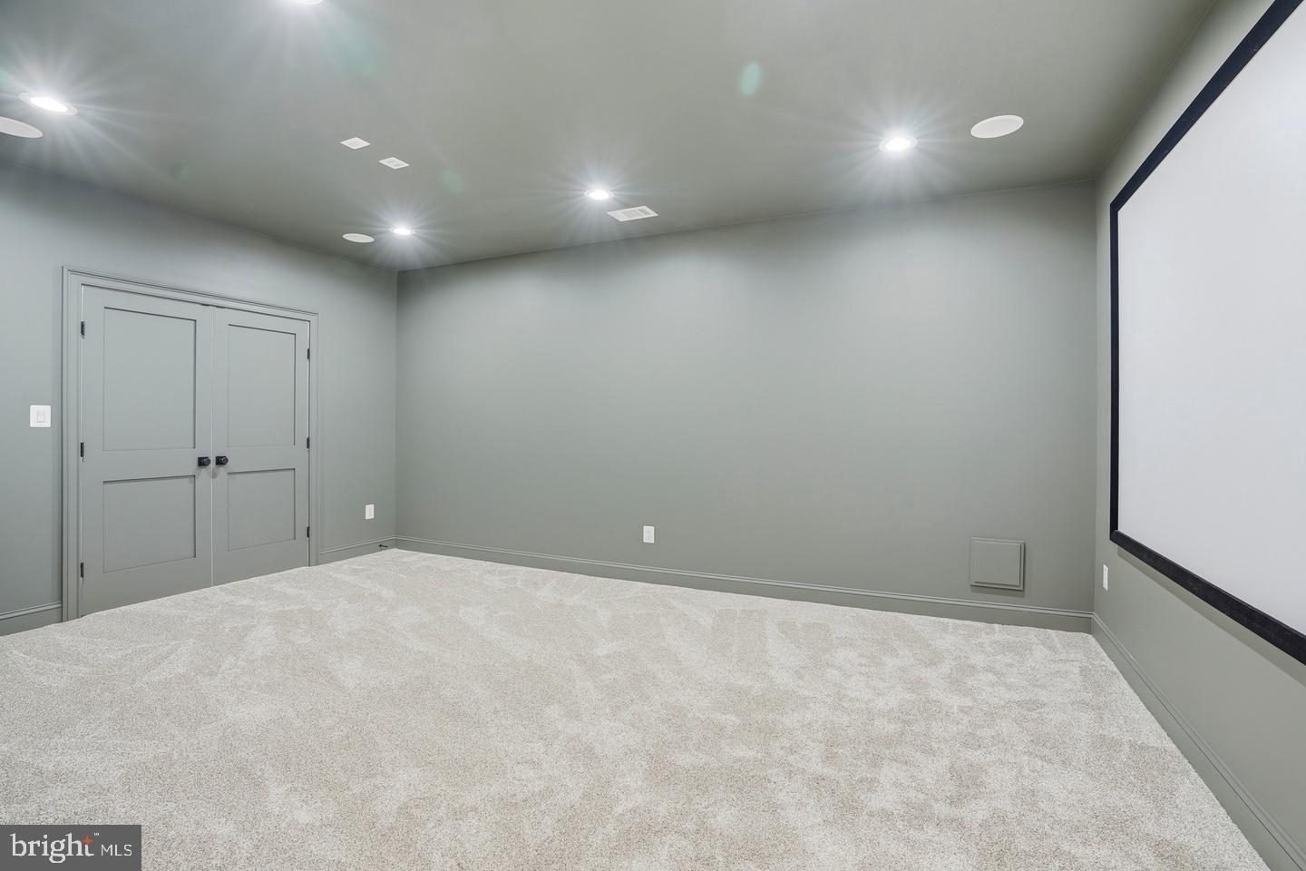 6512 Williamsburg Blvd Property Photo 68