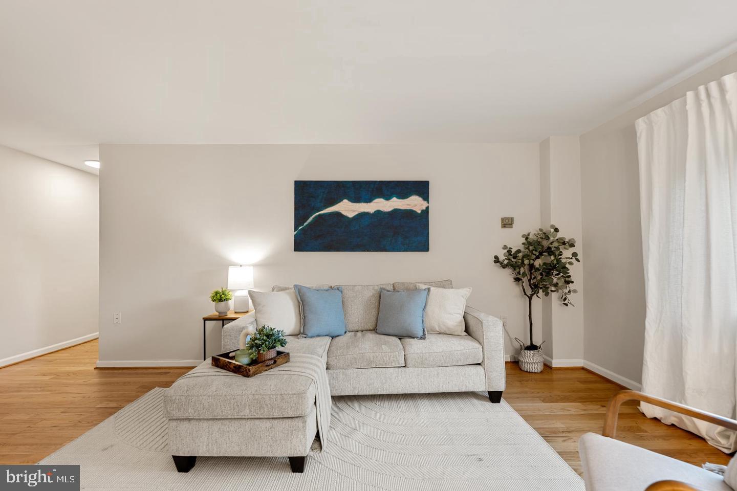 1300 S Arlington Ridge Rd S #314 Property Photo 4