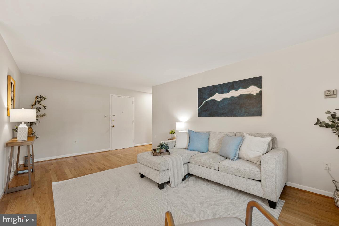 1300 S Arlington Ridge Rd S #314 Property Photo 5