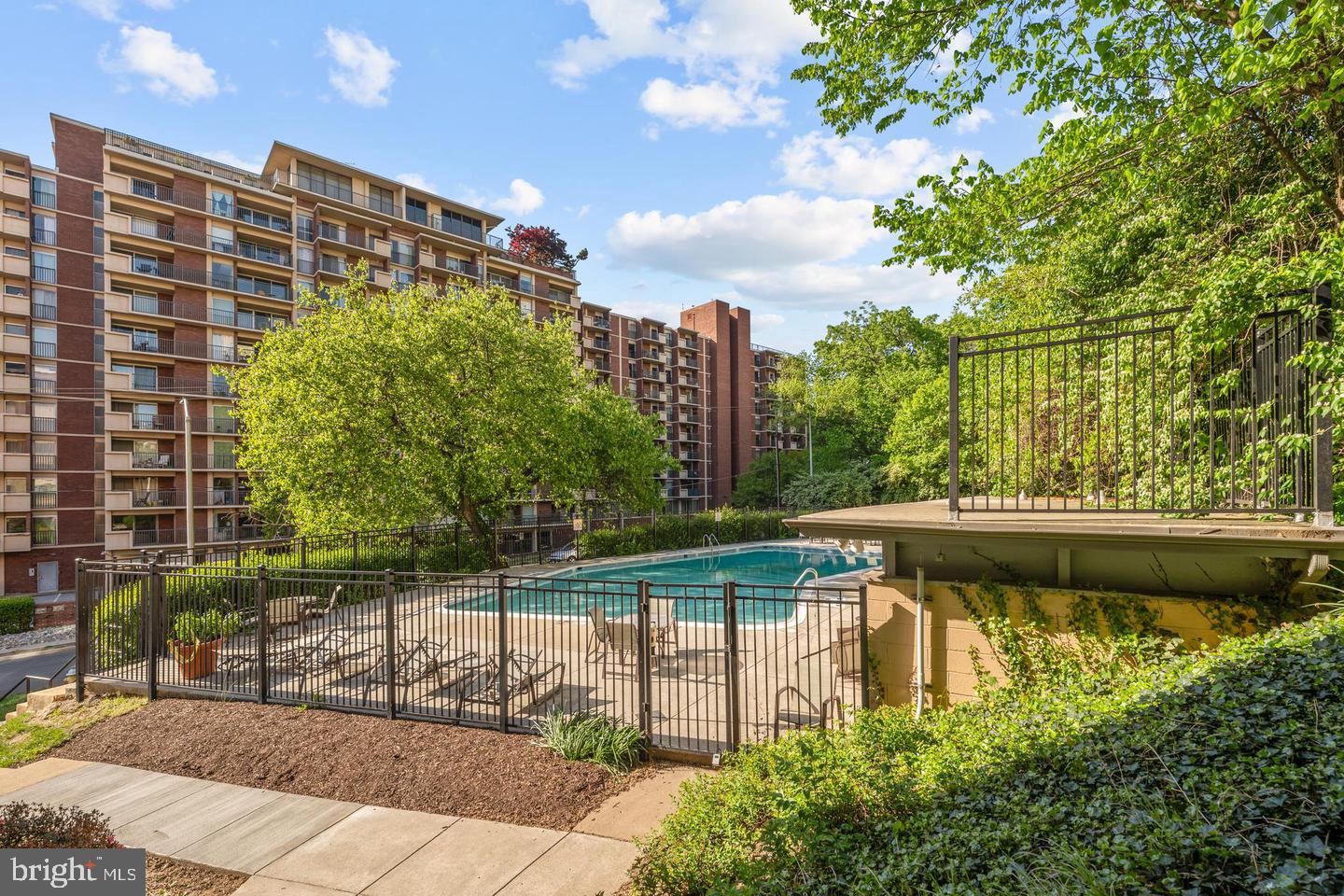 1300 S Arlington Ridge Rd S #314 Property Photo 26