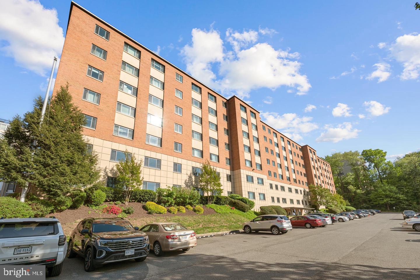 1300 S Arlington Ridge Rd S #314 Property Photo 34