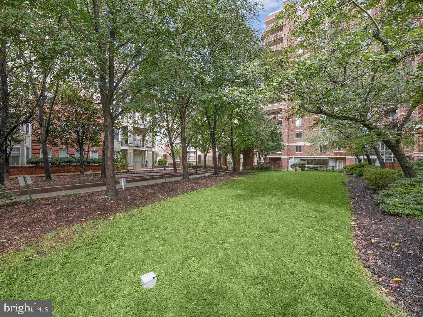 1321 N Adams Ct #106 Property Photo 2