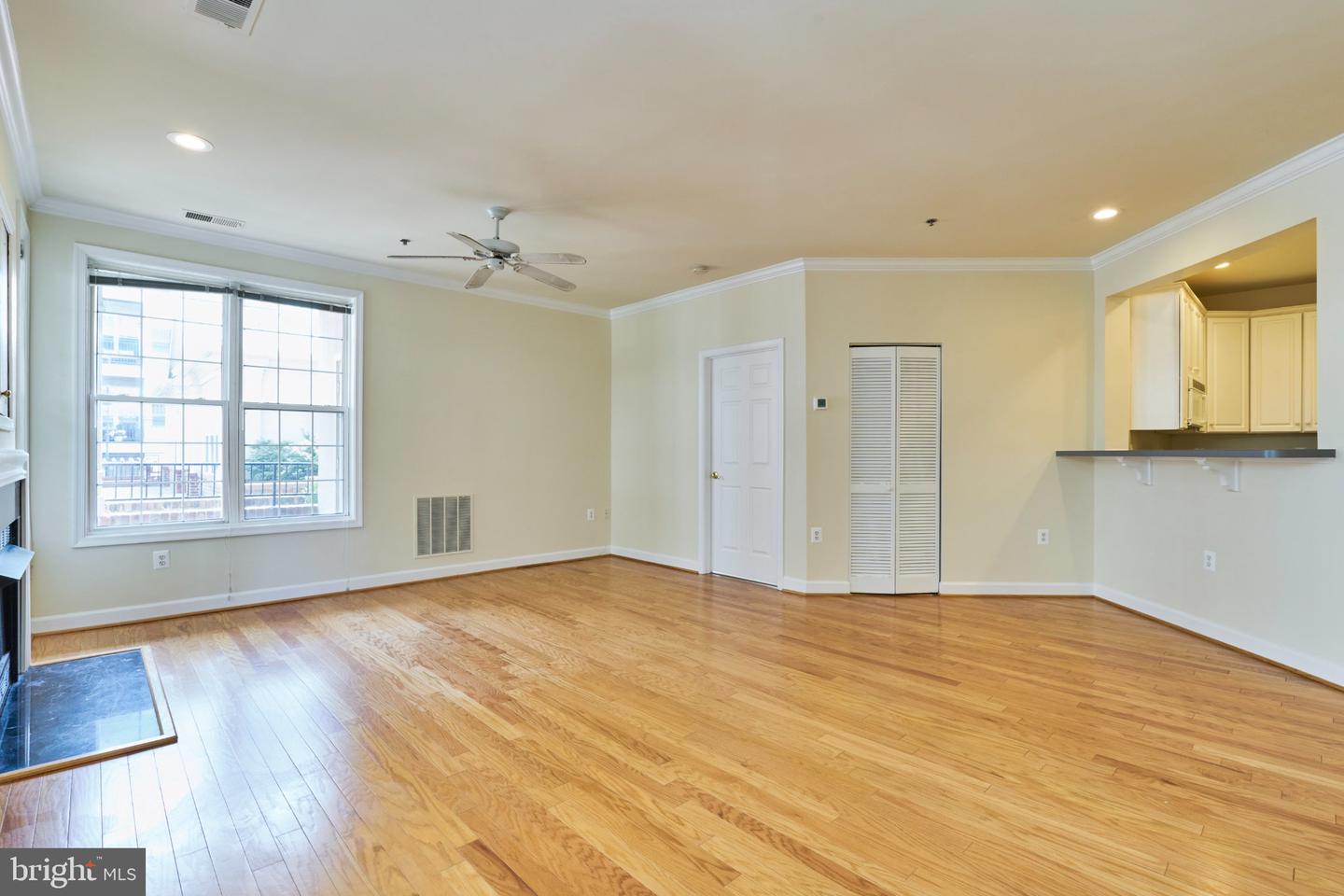 1321 N Adams Ct #106 Property Photo 7