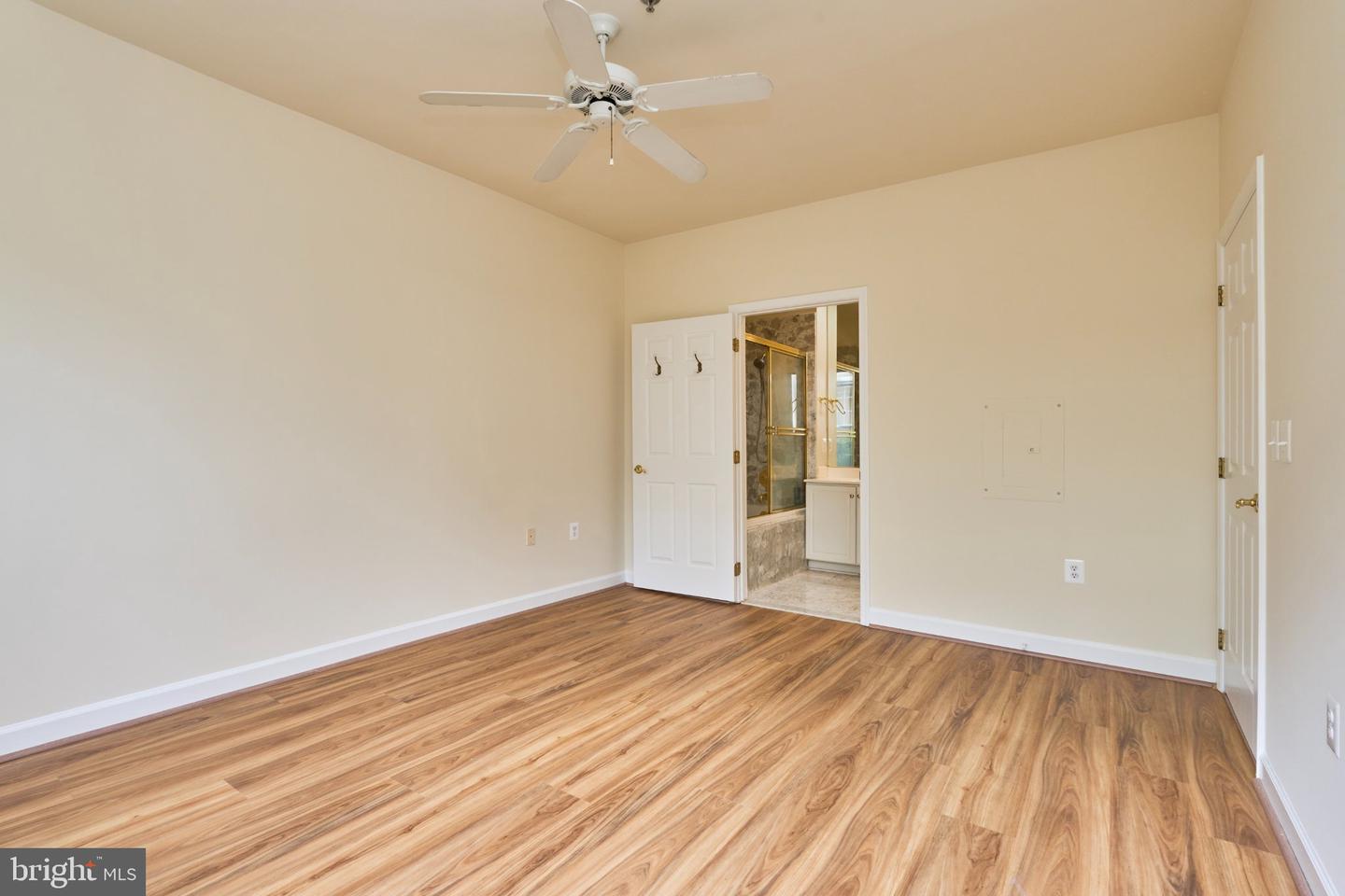 1321 N Adams Ct #106 Property Photo 8