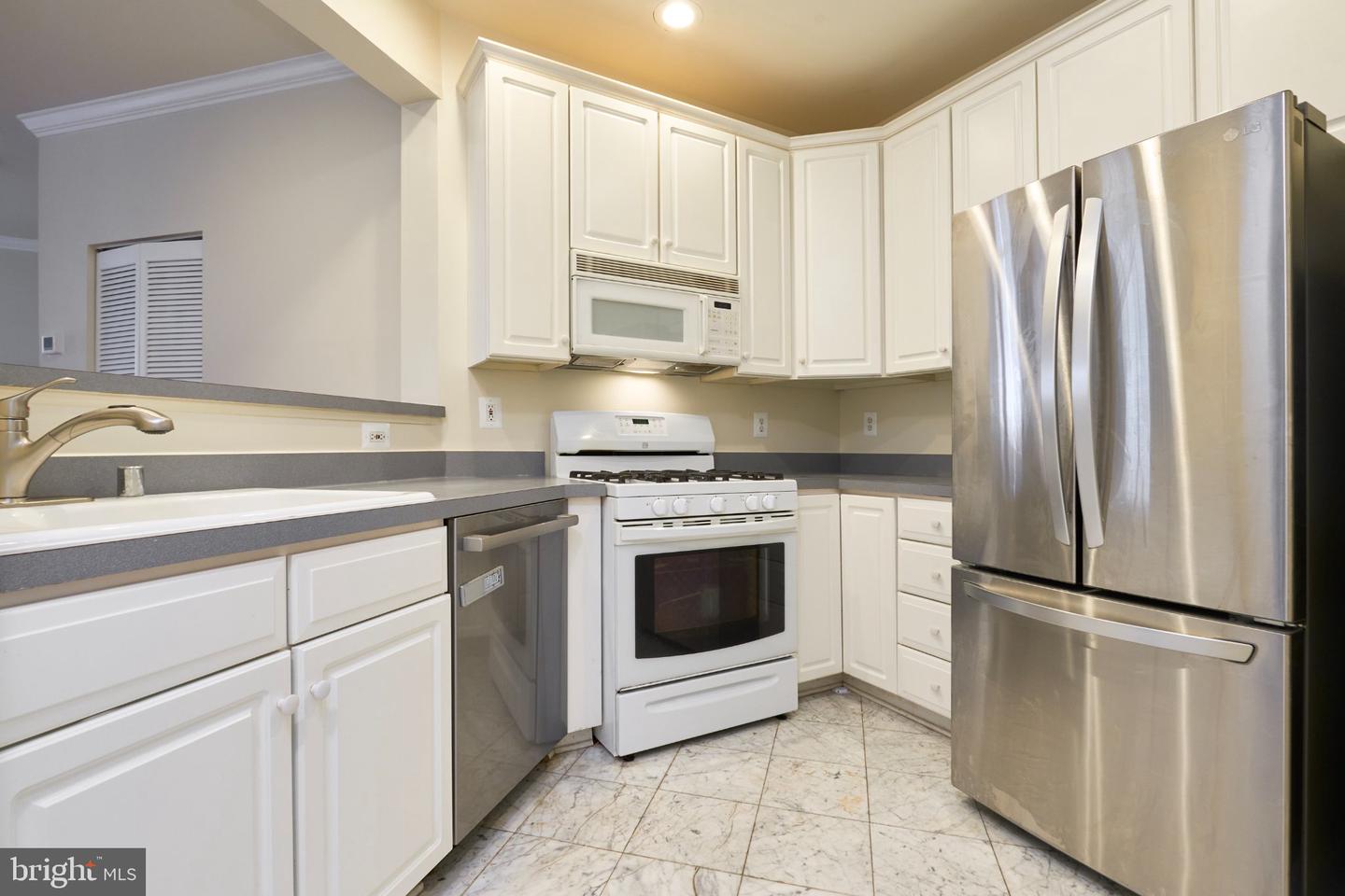 1321 N Adams Ct #106 Property Photo 14