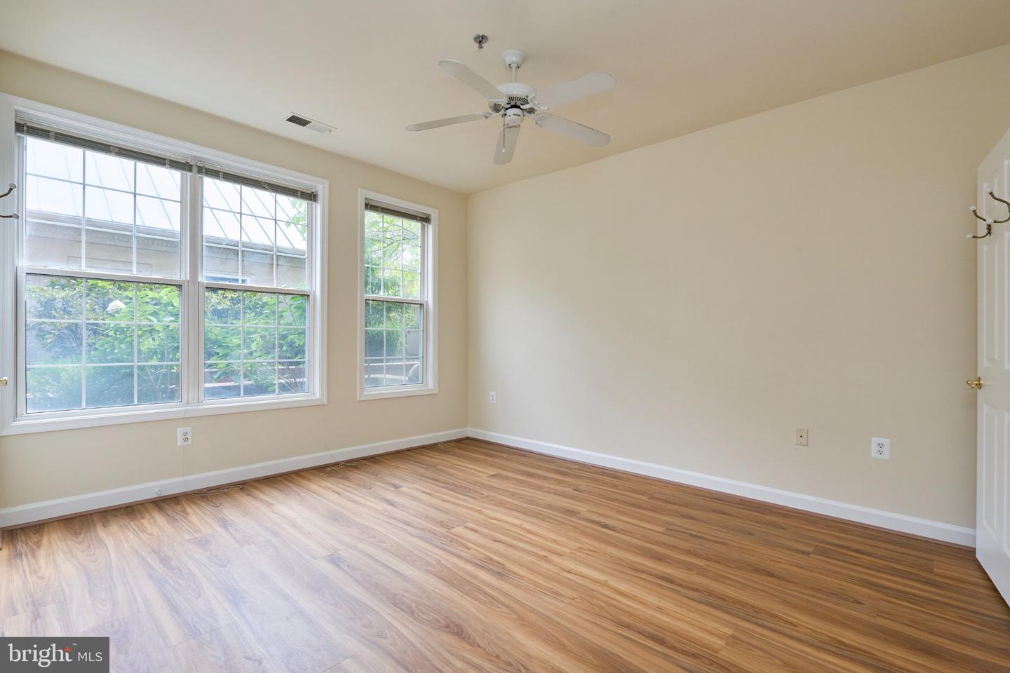 1321 N Adams Ct #106 Property Photo 23