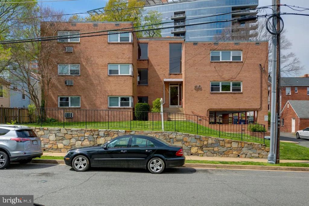1510 N Rolfe St #4 Property Photo 2