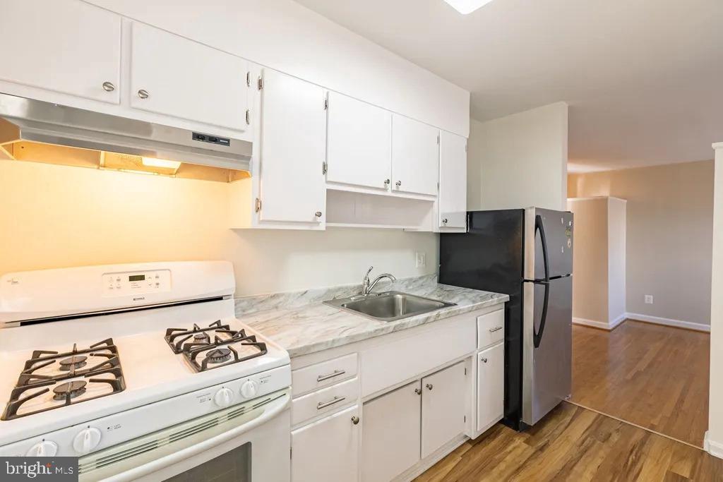 1510 N Rolfe St #4 Property Photo 3