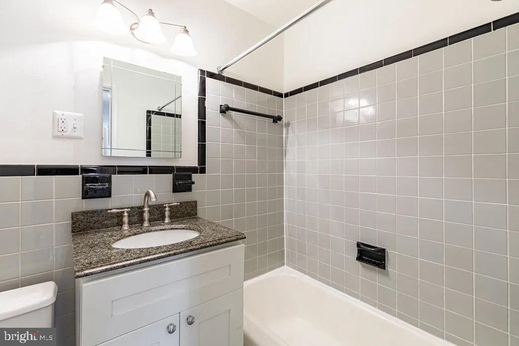 1510 N Rolfe St #4 Property Photo 17