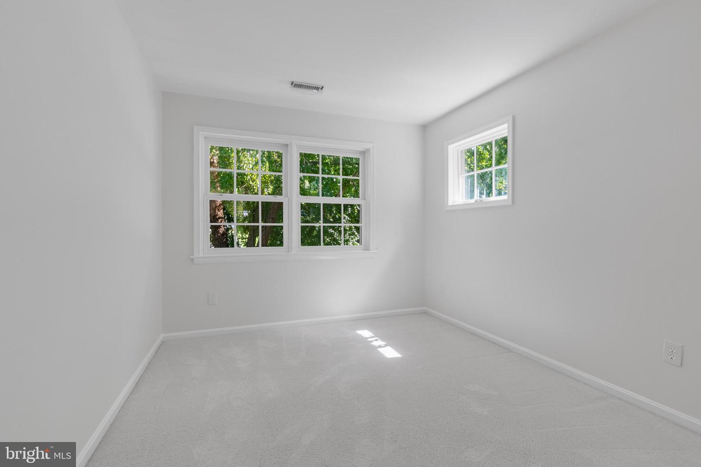 2524 N Ridgeview Rd N Property Photo 34