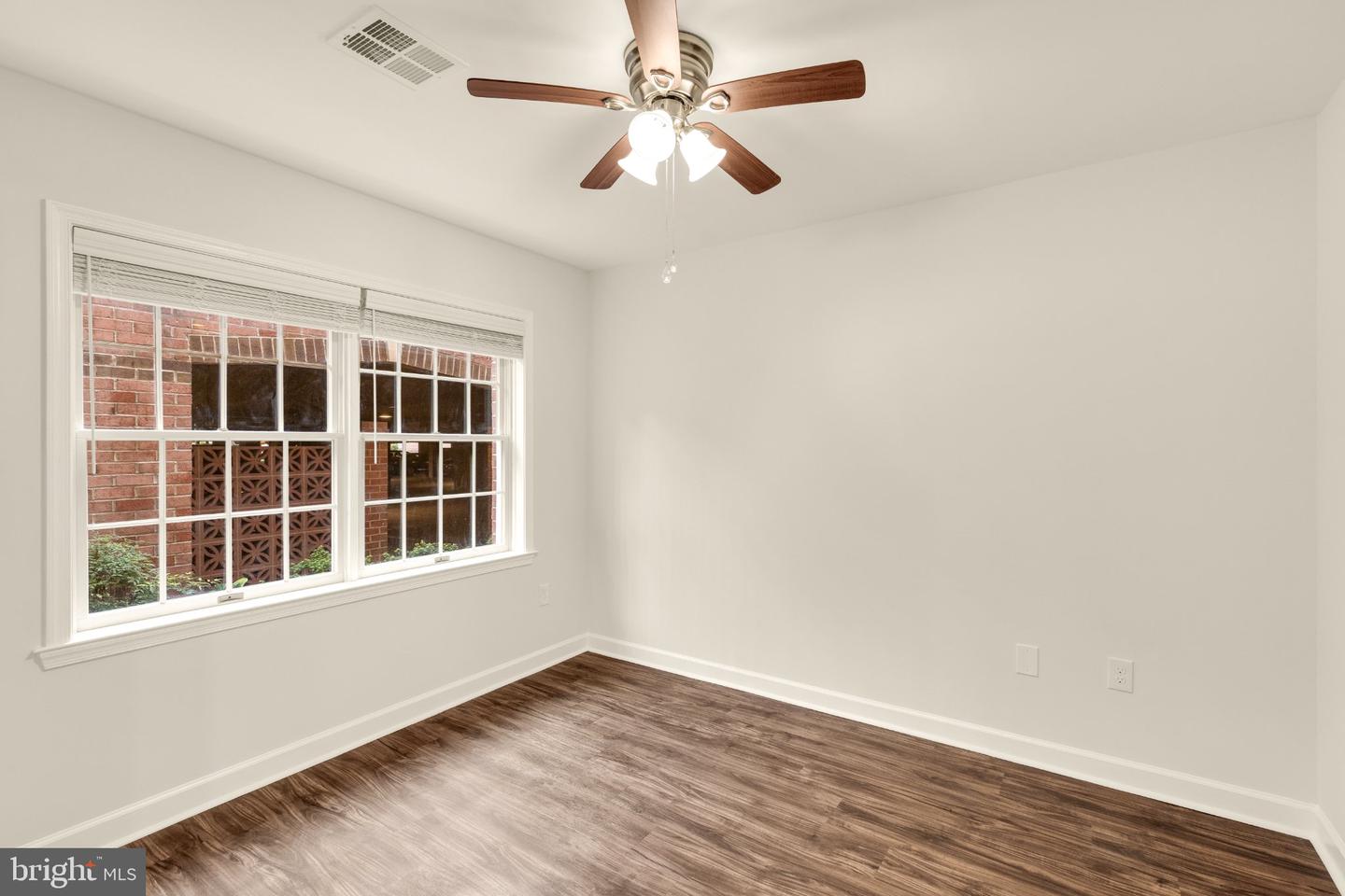 6916 Fairfax Dr #116 Property Photo 15