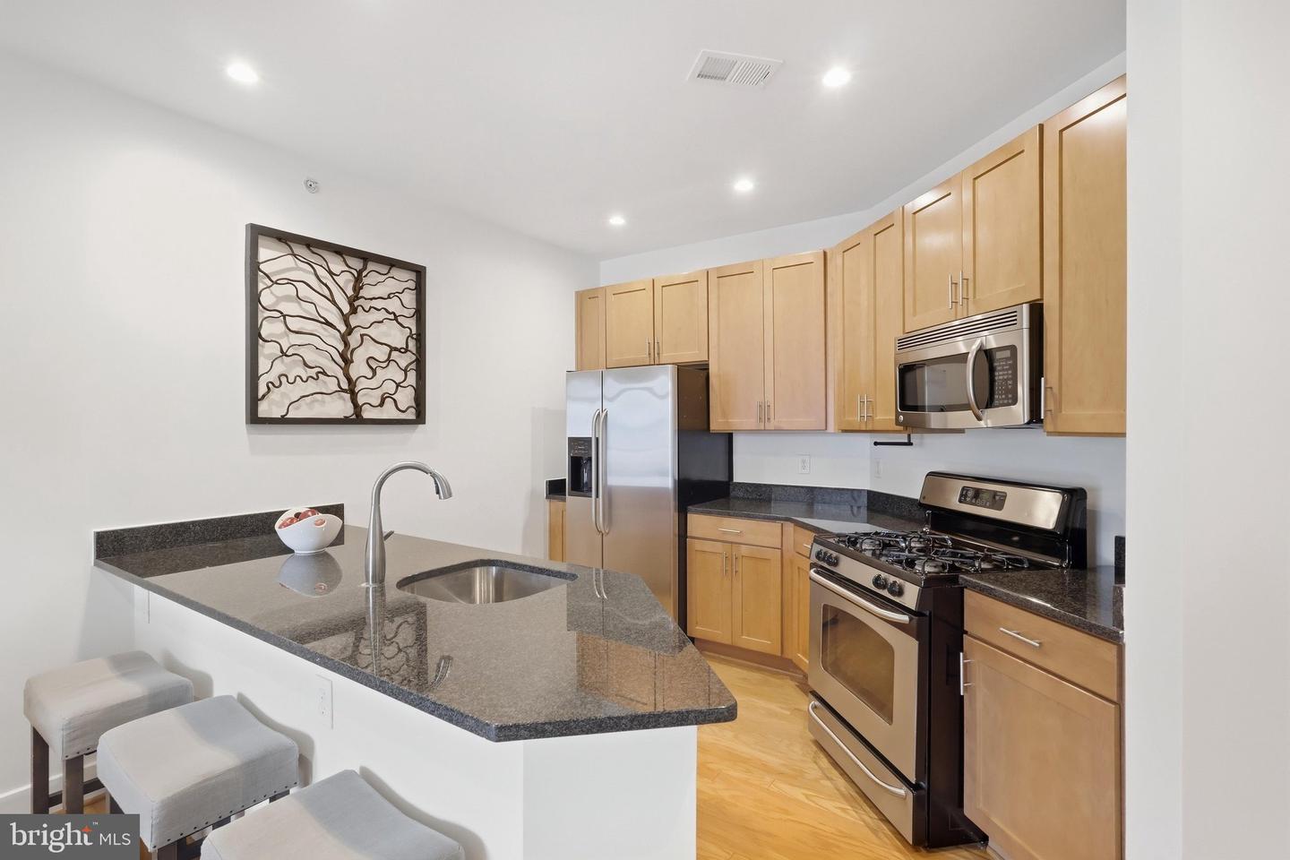 1800 Wilson Blvd #431 Property Photo 6