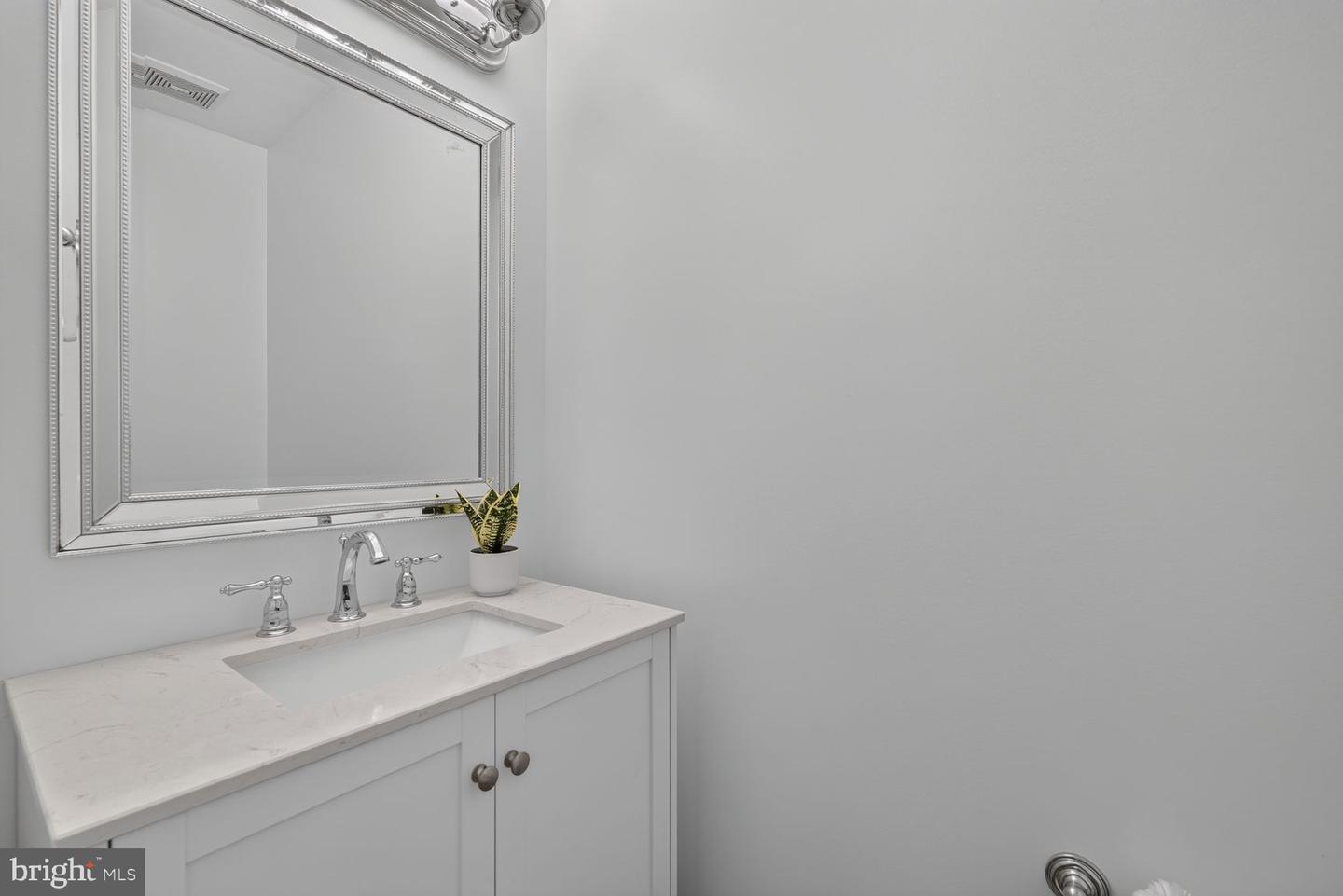 3812 9th Rd S #3812 Property Photo 11