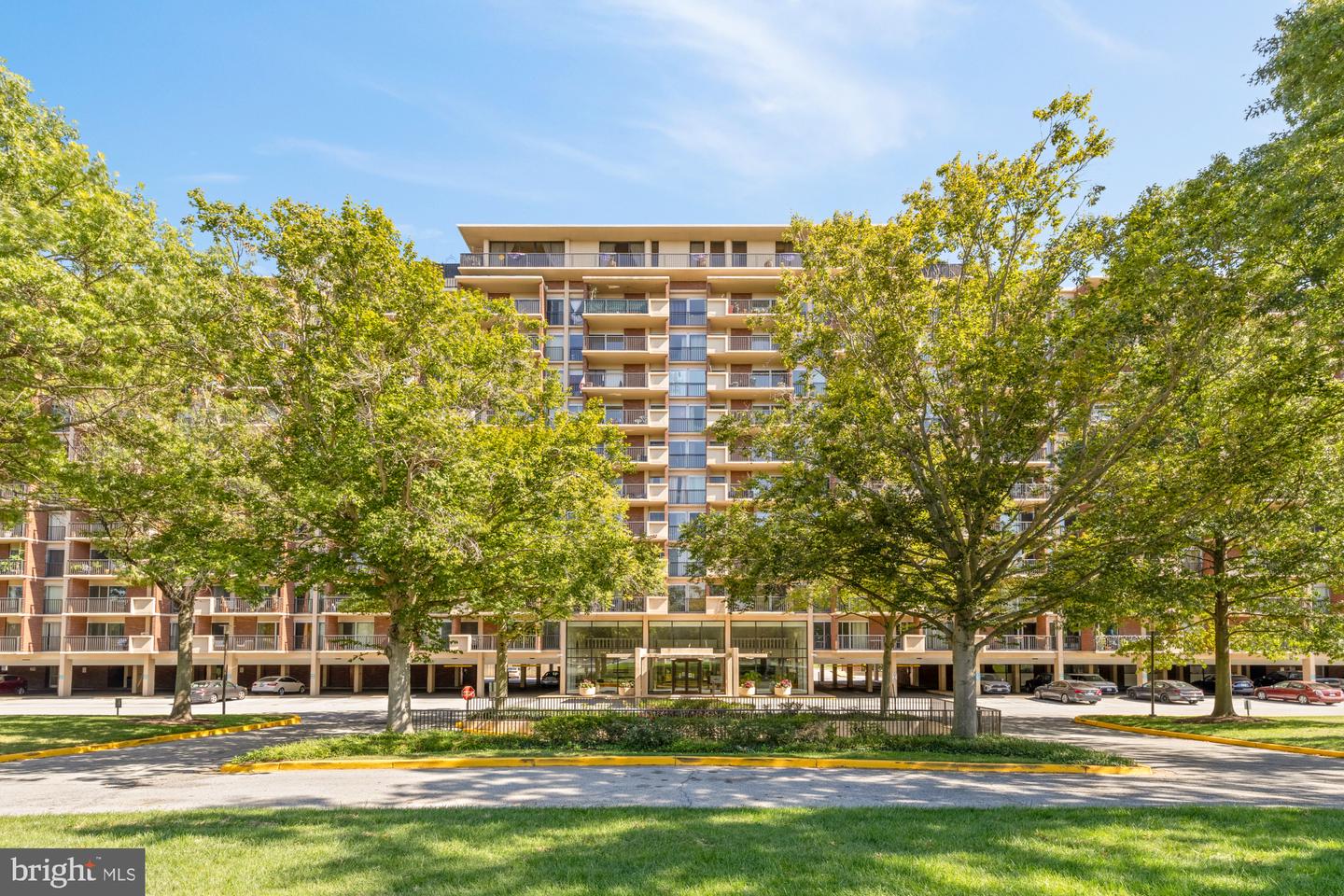 1300 S Army Navy Dr #1007 Property Photo 10
