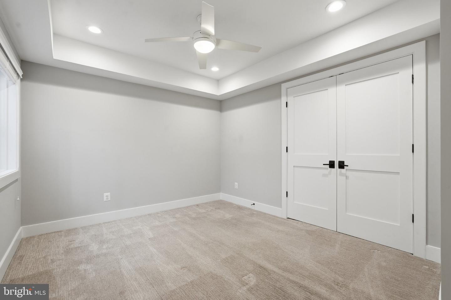 1915 N Van Buren St Property Photo 31