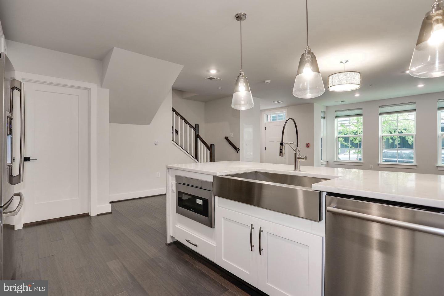 1411 Key Blvd #106 Property Photo 6