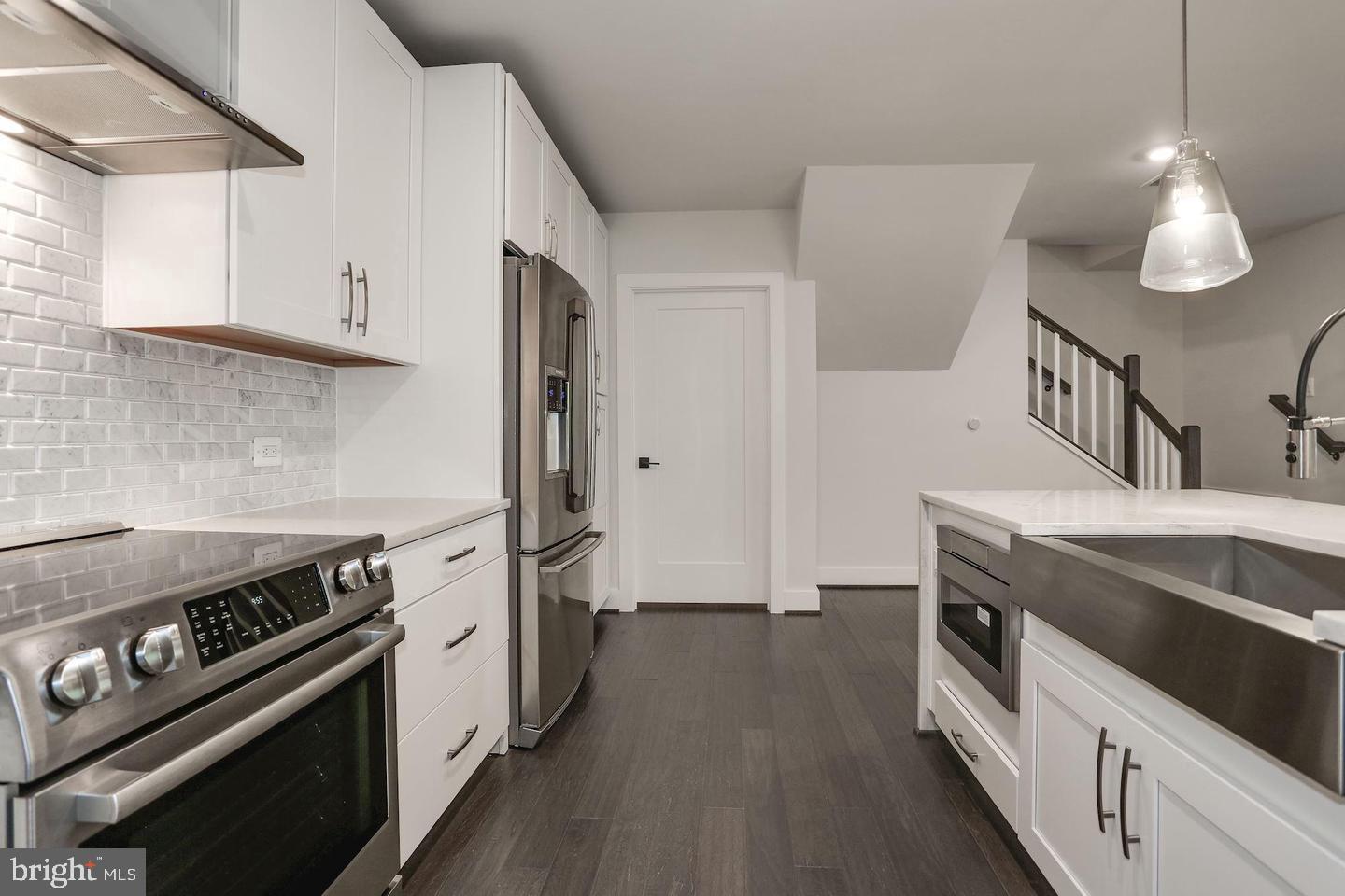 1411 Key Blvd #106 Property Photo 8