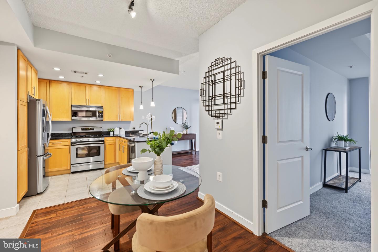 820 N Pollard St #410 Property Photo 16