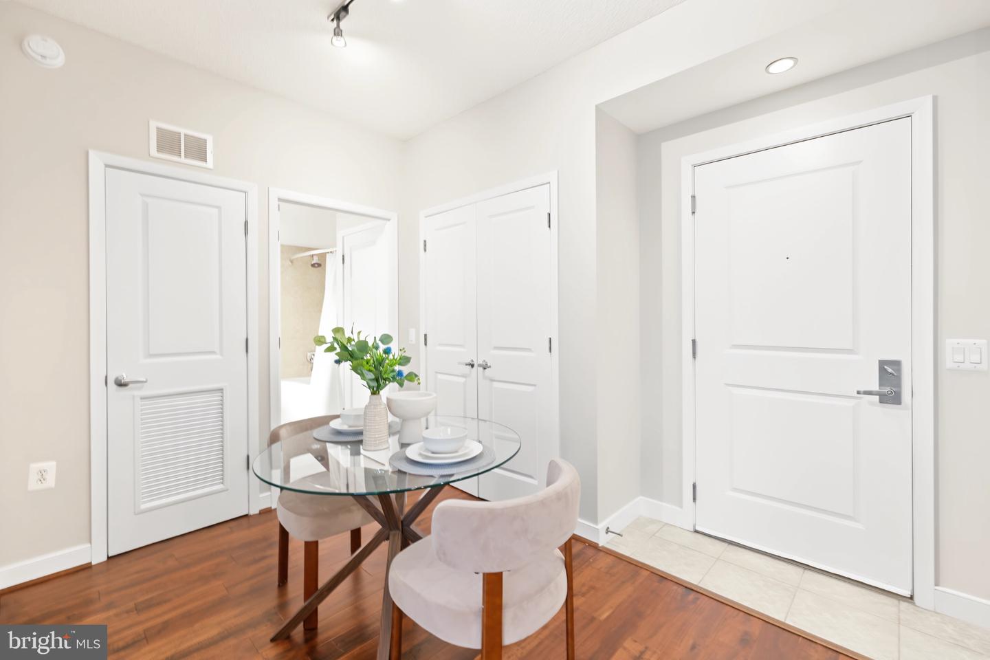 820 N Pollard St #410 Property Photo 17
