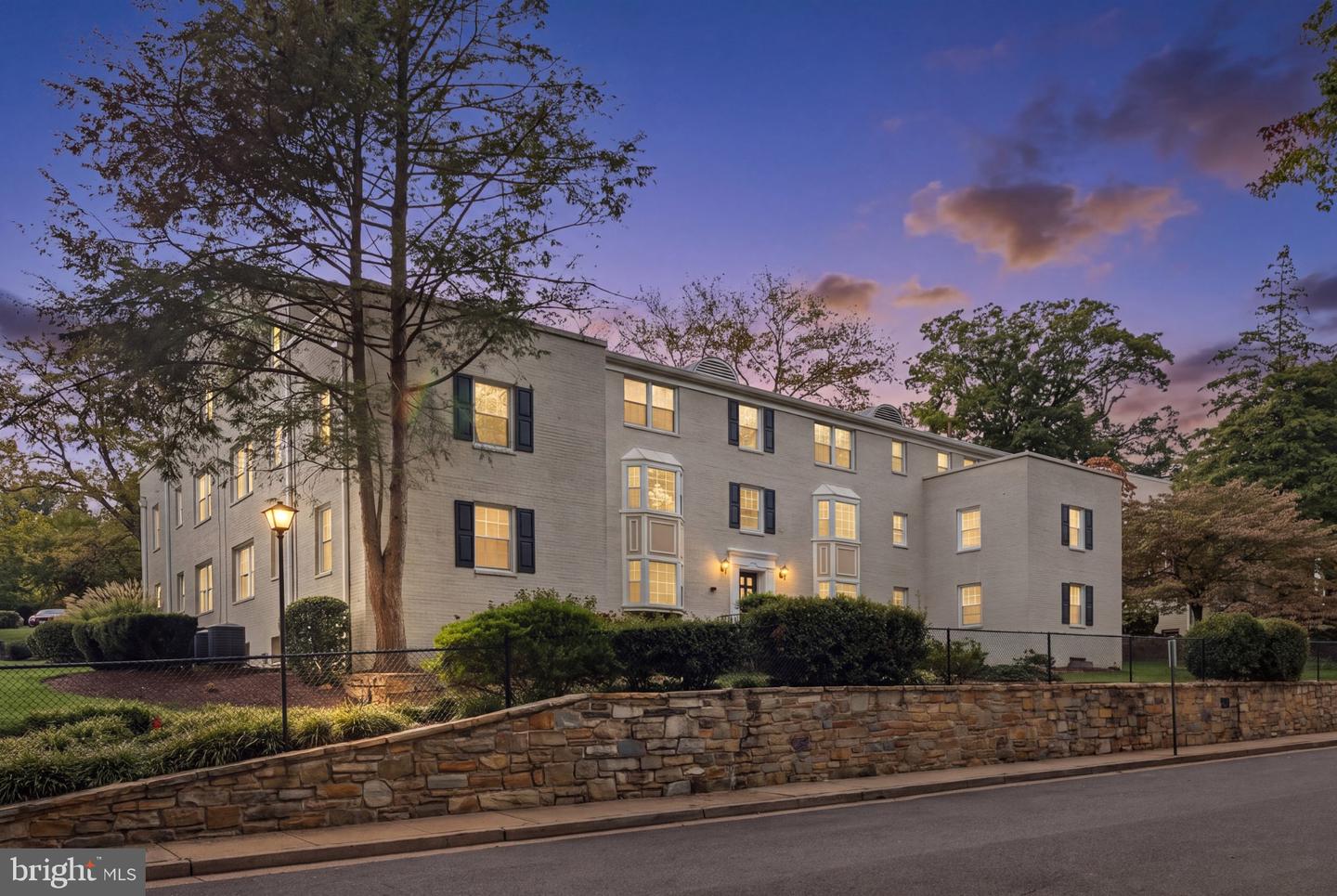 808 S ARLINGTON MILL DR #9-101 Property Photo 1