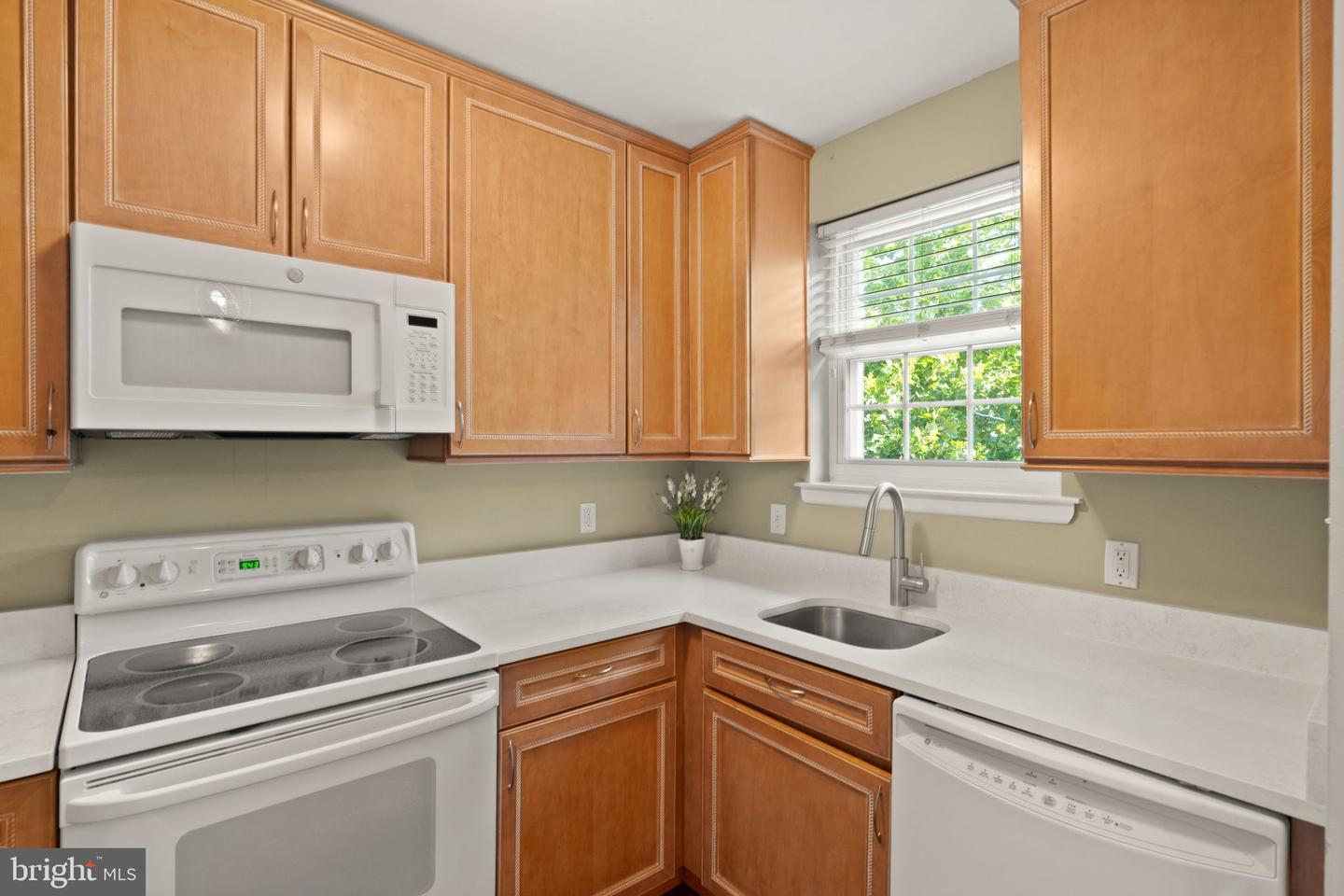 4630 28th Rd S #b Property Photo 10