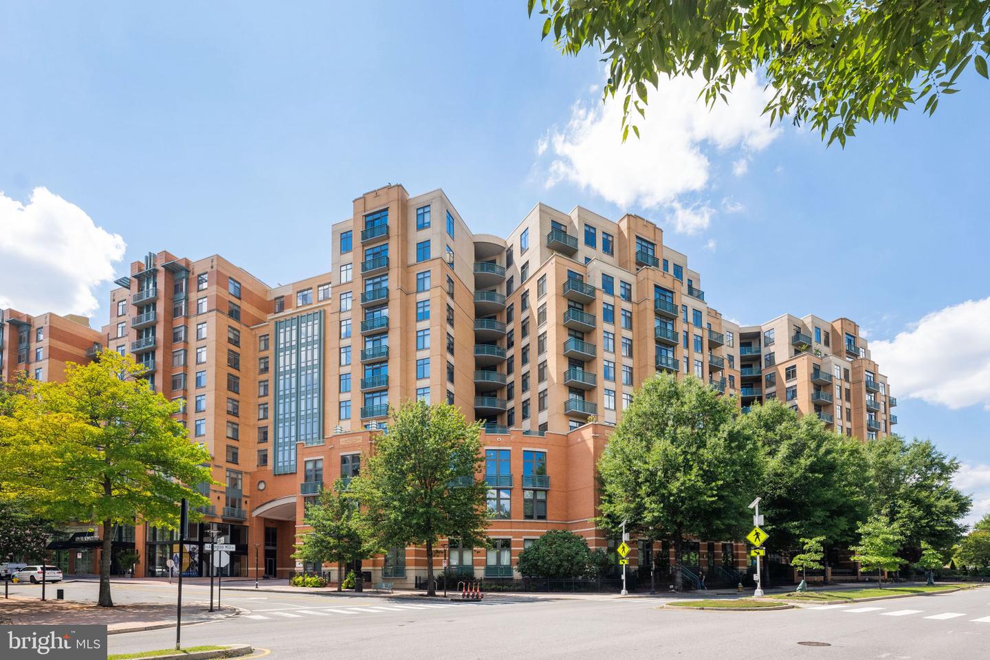 2720 S Arlington Mill Dr #912 Property Photo 1