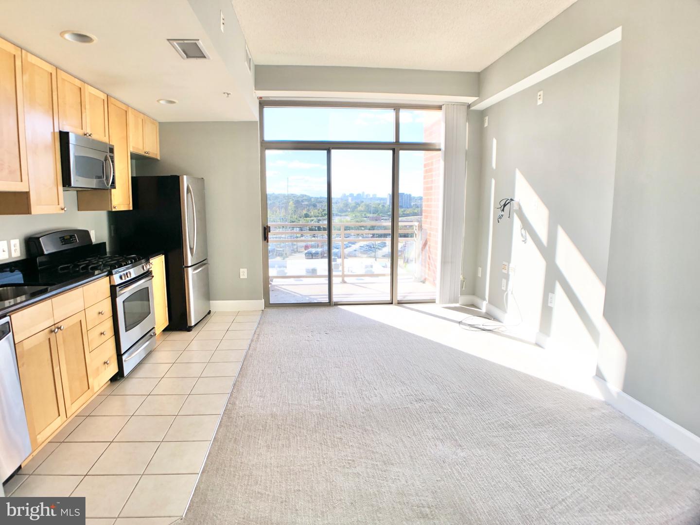 3600 S Glebe Rd #607w Property Photo 2