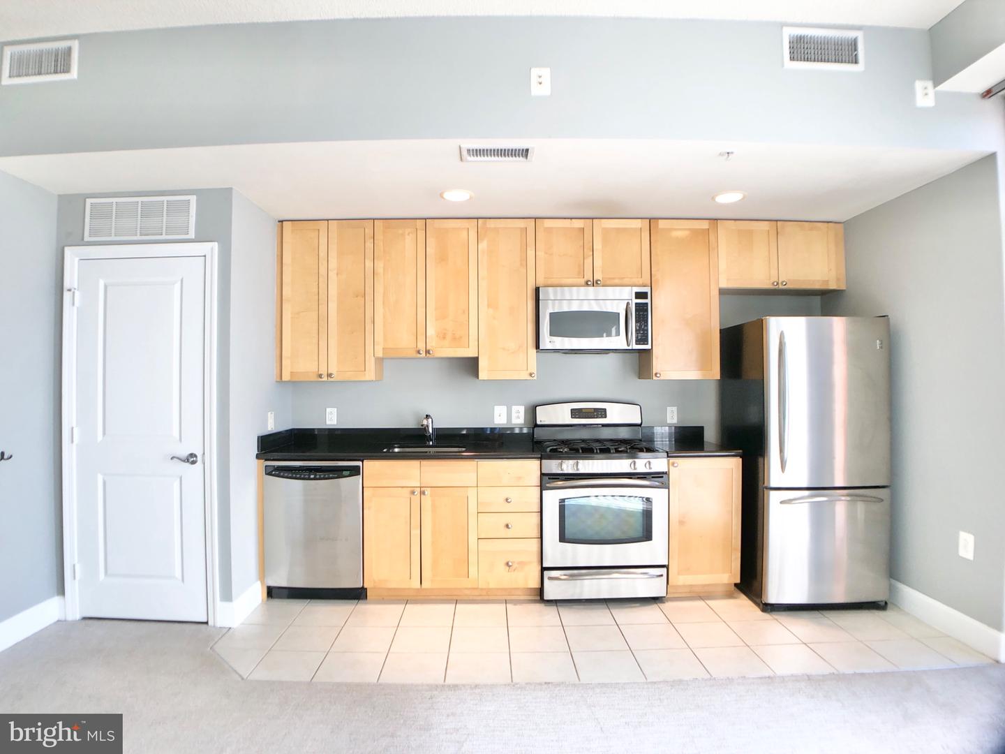 3600 S Glebe Rd #607w Property Photo 3