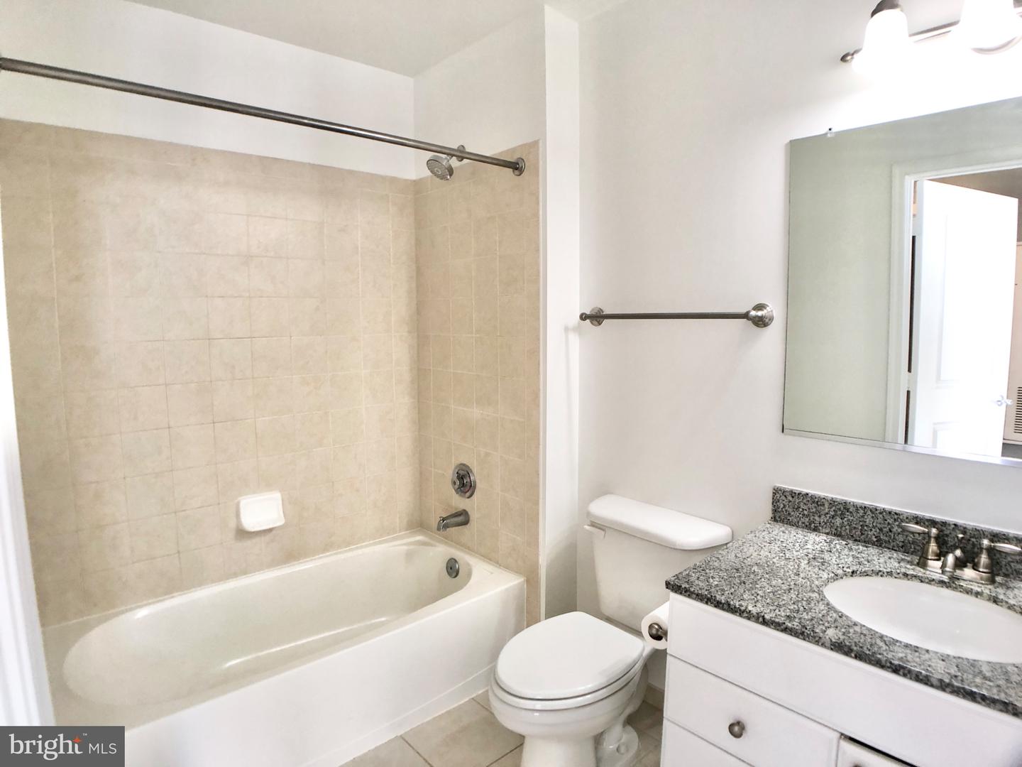 3600 S Glebe Rd #607w Property Photo 9