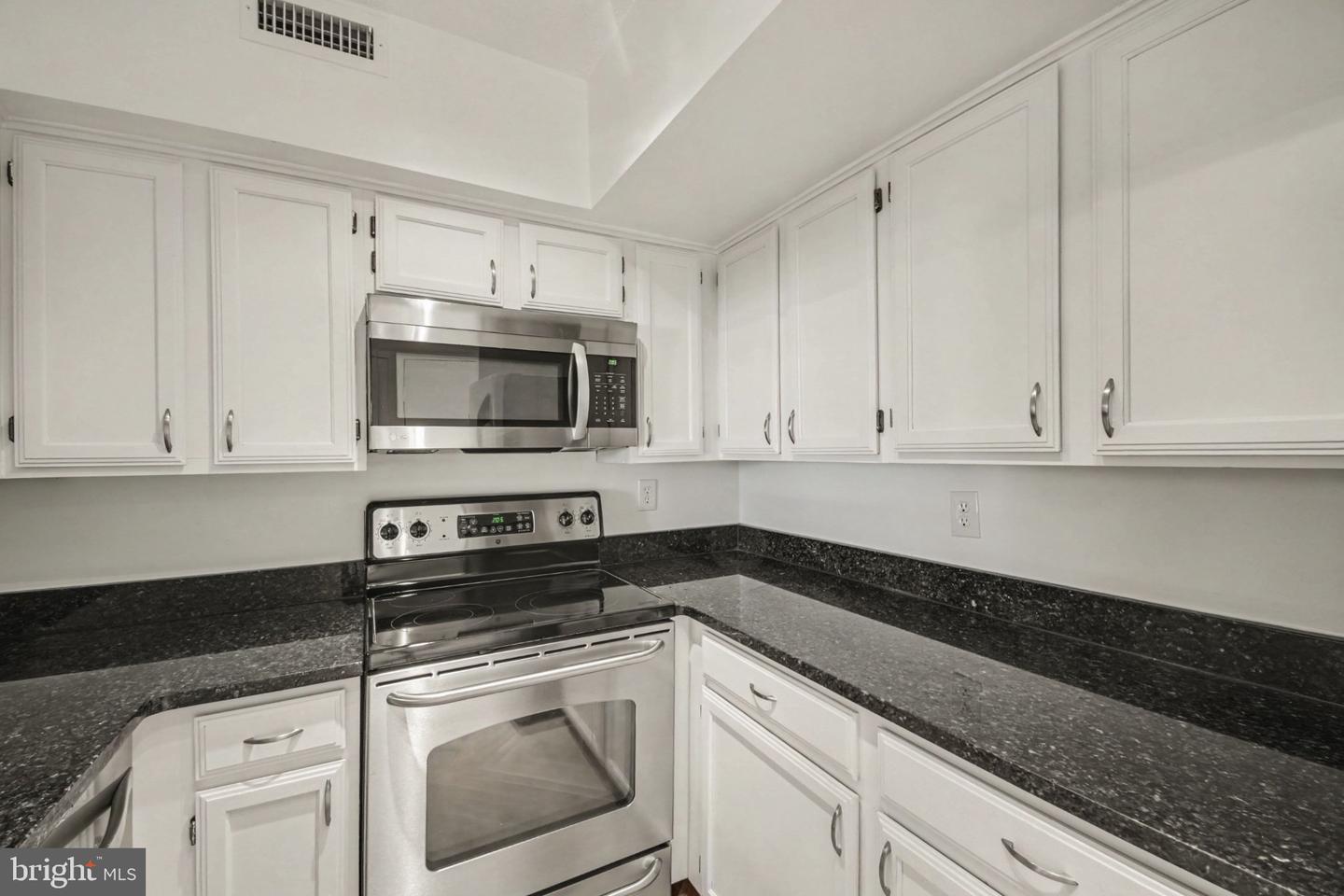 2400 Clarendon Blvd #415 Property Photo 7