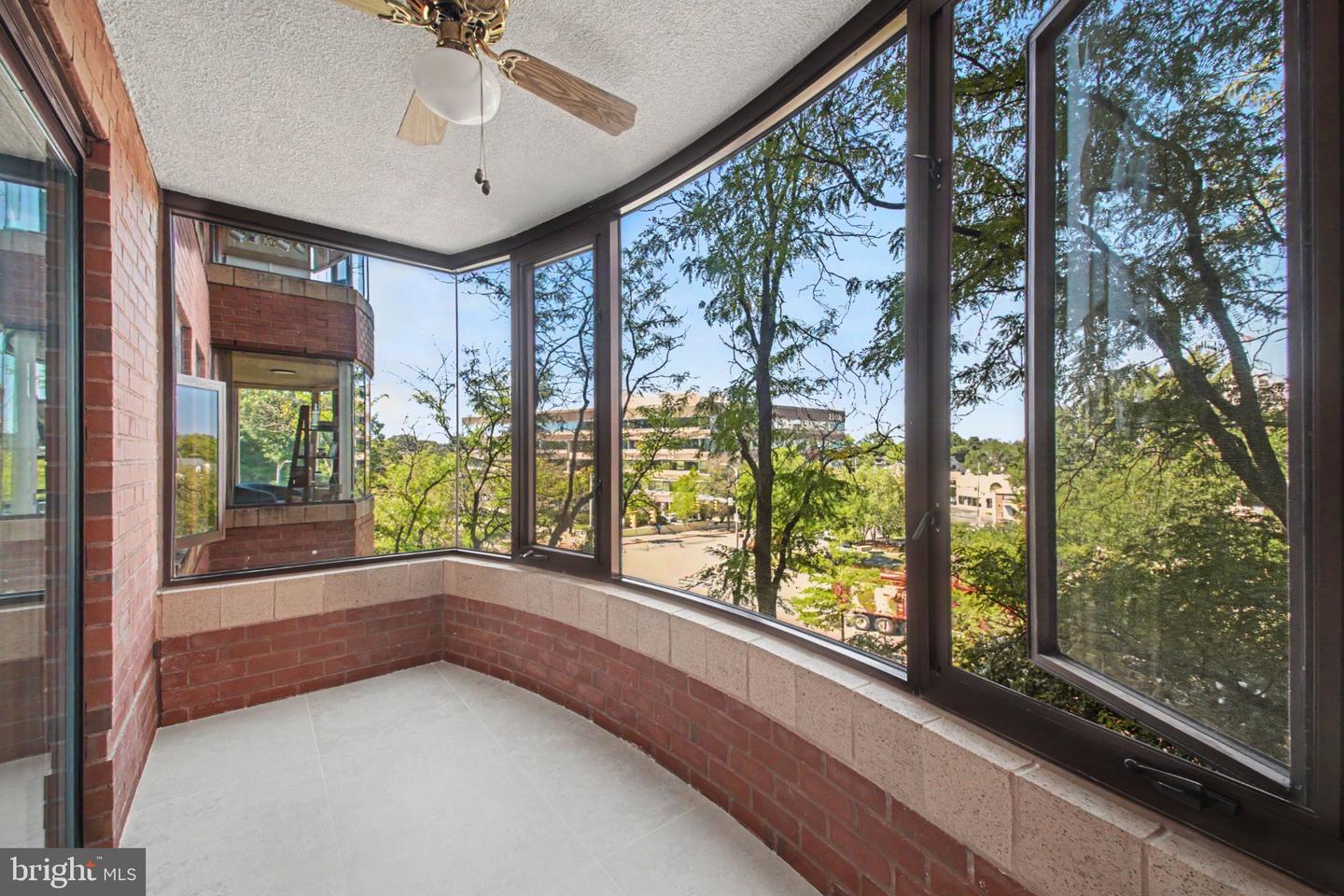 2400 Clarendon Blvd #415 Property Photo 15