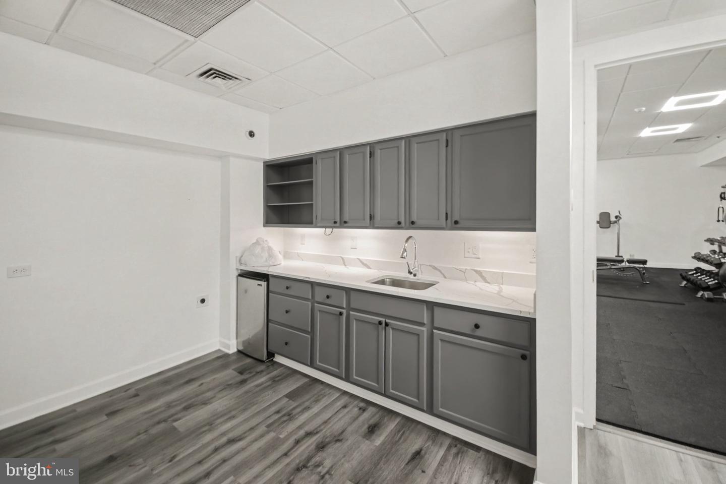 2400 Clarendon Blvd #415 Property Photo 16