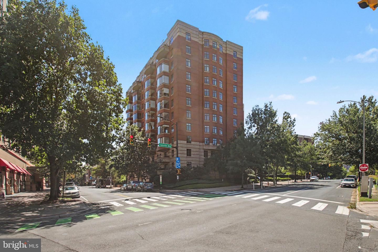 2400 Clarendon Blvd #415 Property Photo 24