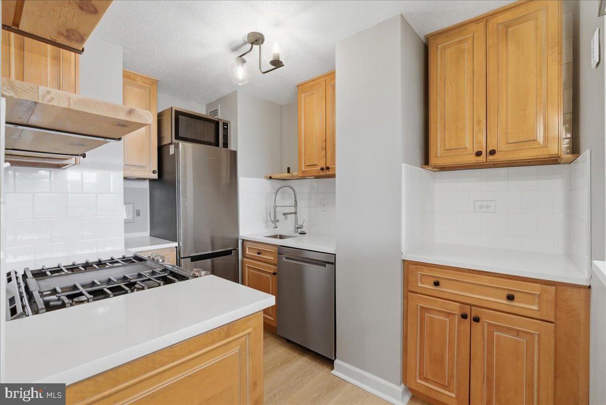 2030 N Adams St #1209 Property Photo 6