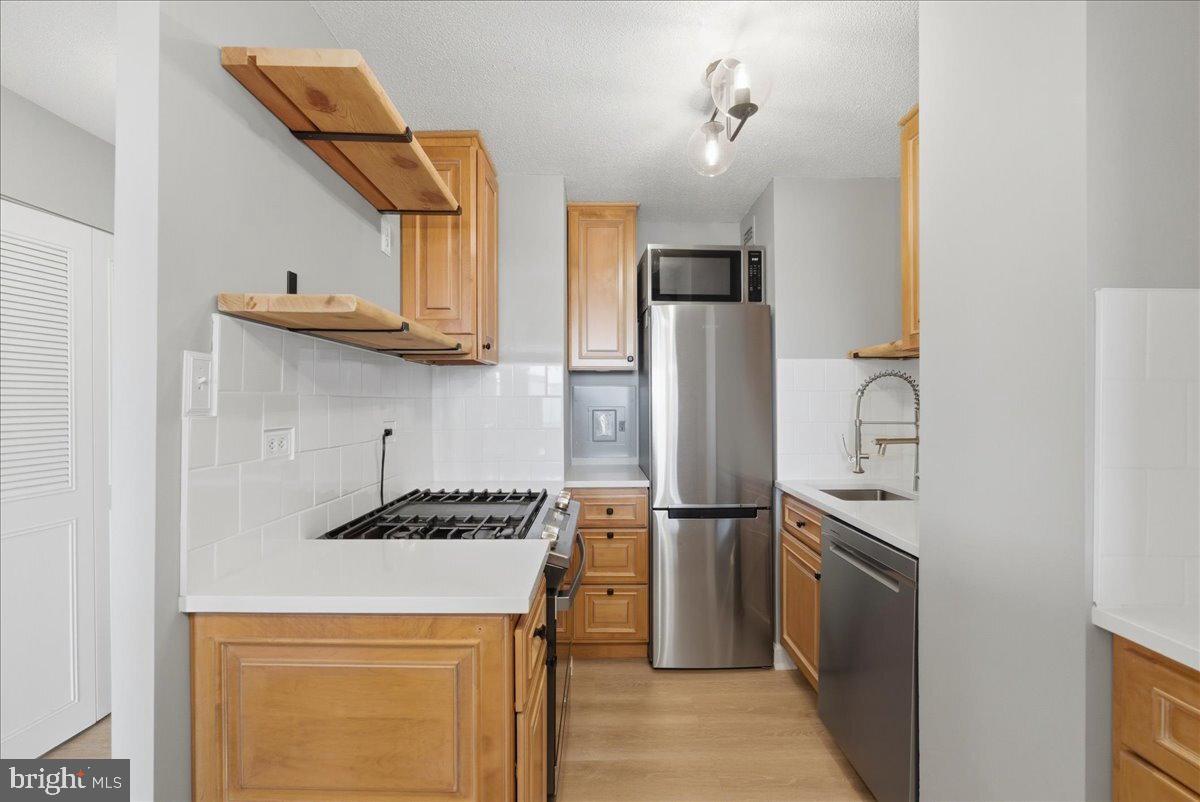 2030 N Adams St #1209 Property Photo 7