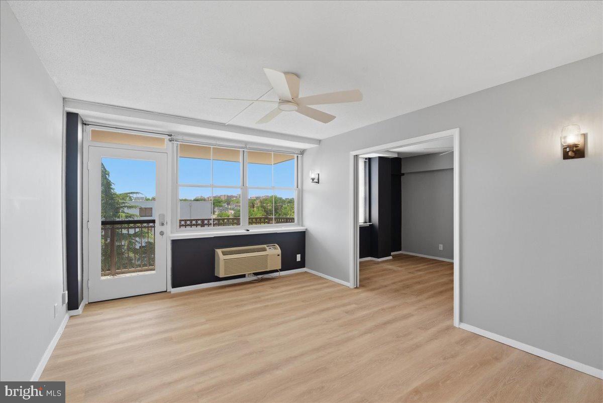 2030 N Adams St #1209 Property Photo 12