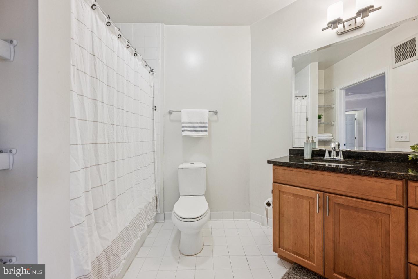 2101 N Monroe St N #107 Property Photo 16