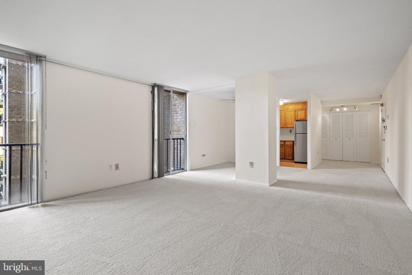 4600 S Four Mile Run Dr #423 Property Photo 8