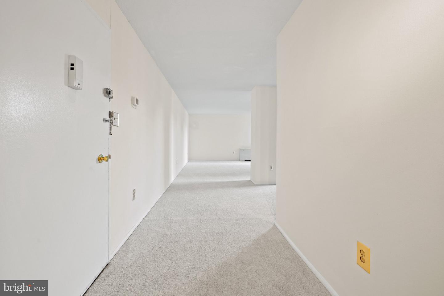 4600 S Four Mile Run Dr #423 Property Photo 12