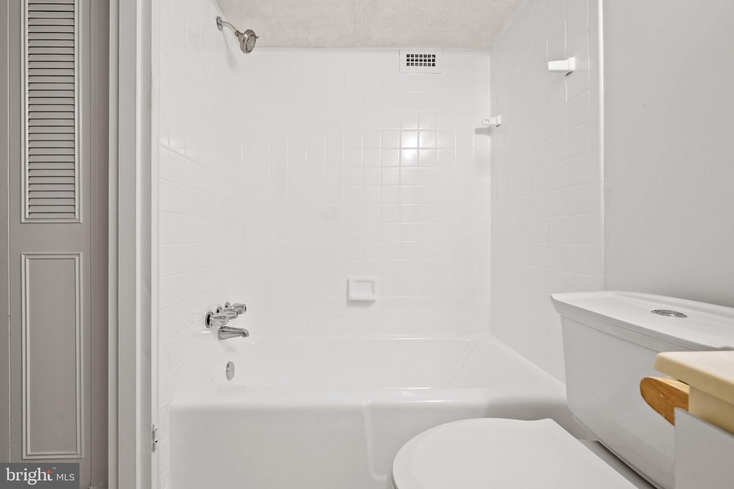 4600 S Four Mile Run Dr #423 Property Photo 19