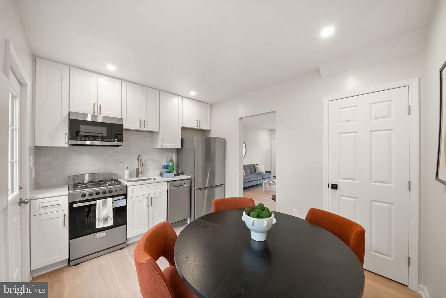 1400 S Edgewood St #521 Property Photo 19