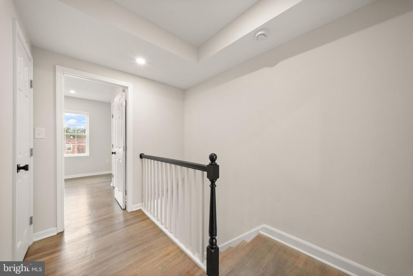 1400 S Edgewood St #521 Property Photo 22