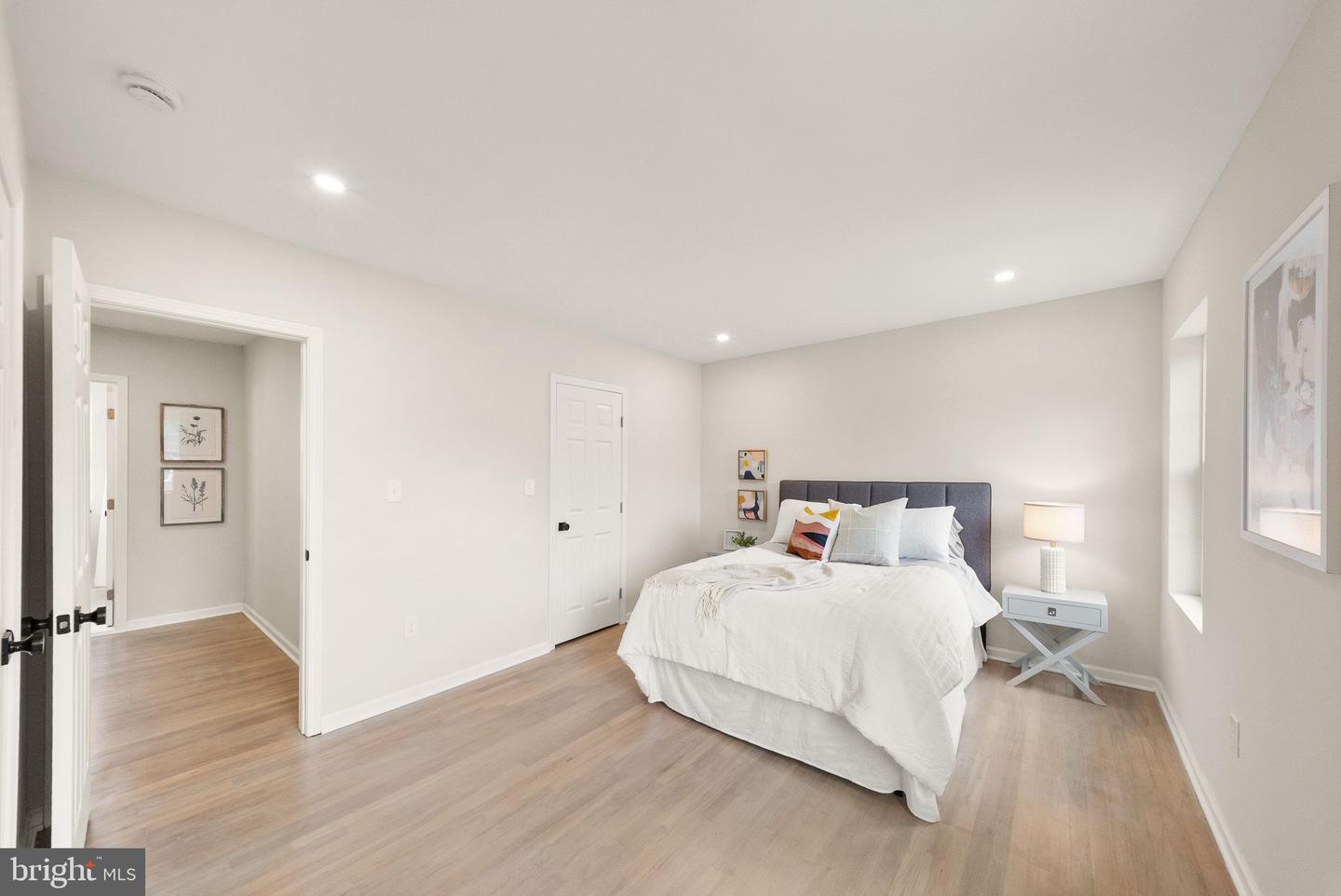 1400 S Edgewood St #521 Property Photo 25