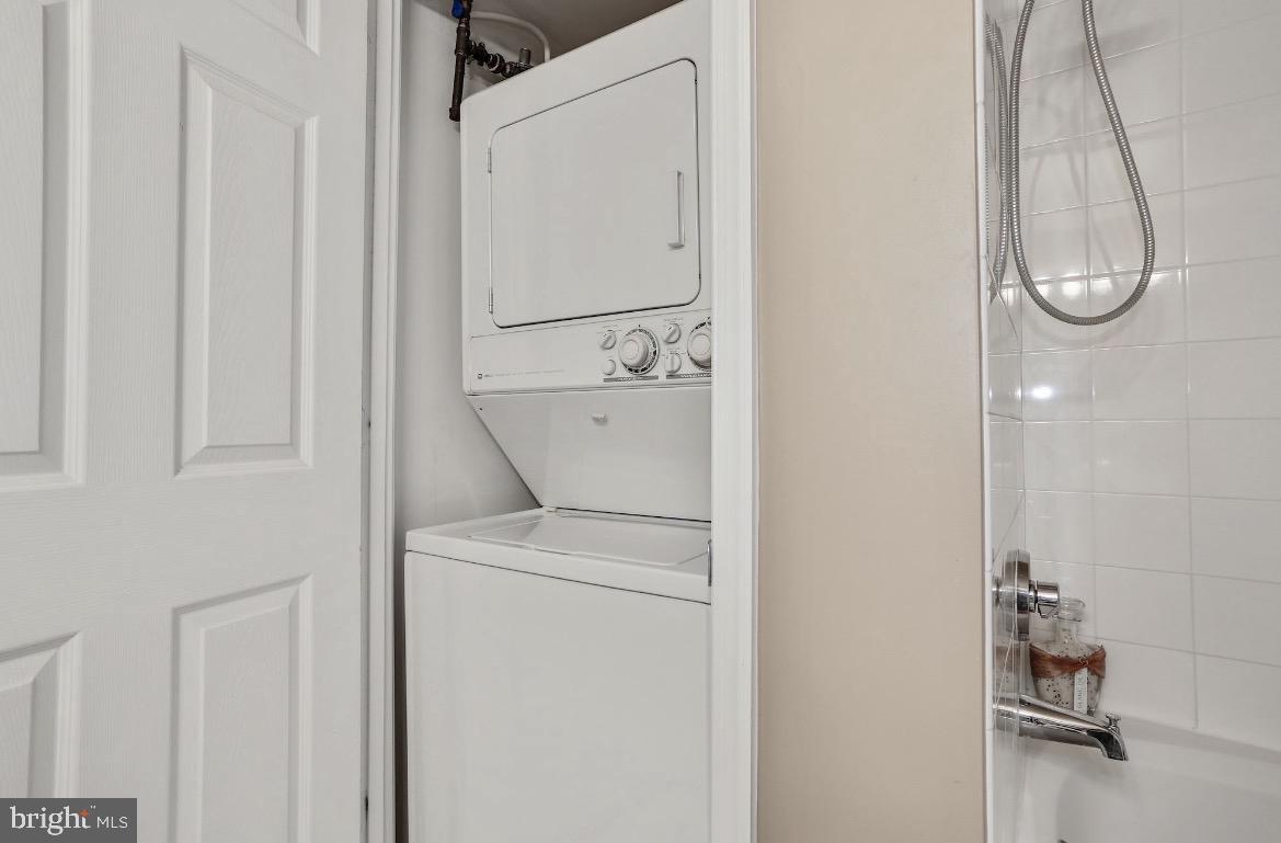 3835 9th St N #704 Property Photo 8