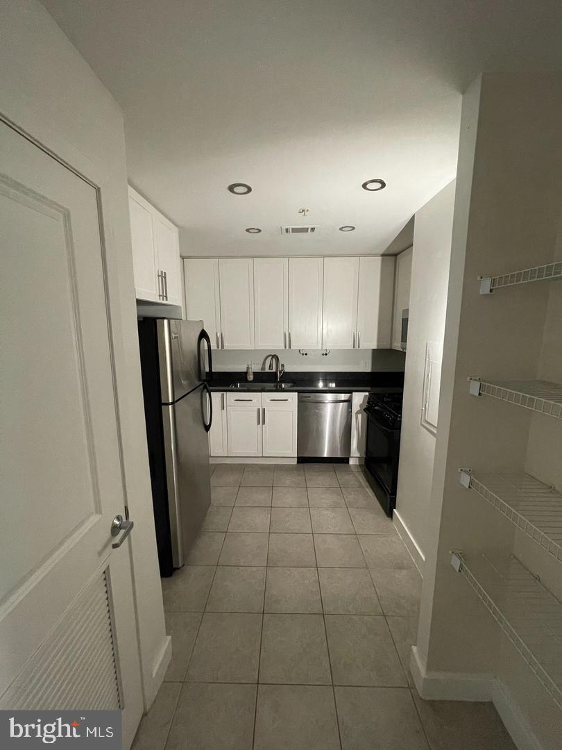 820 N Pollard St #515 Property Photo 6