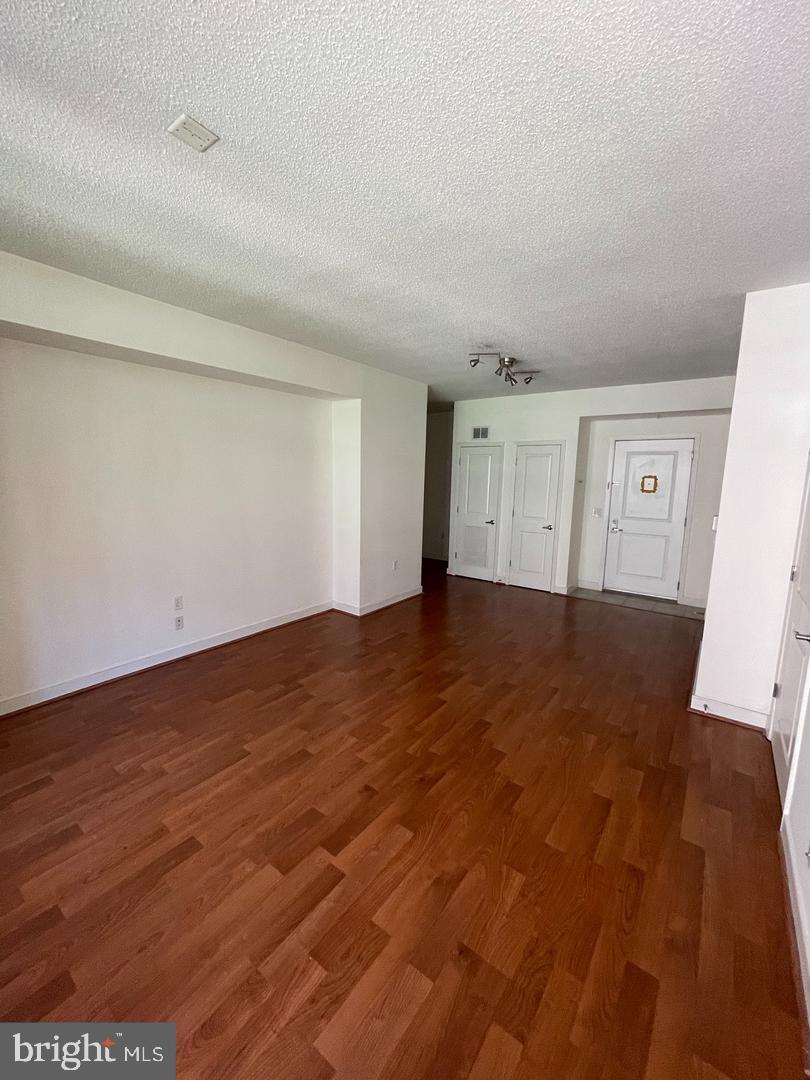 820 N Pollard St #515 Property Photo 7