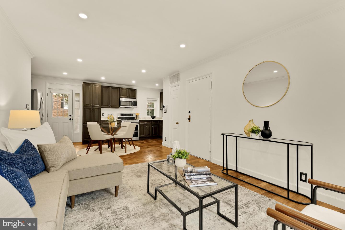 2888 S Buchanan St #a1 Property Photo 3