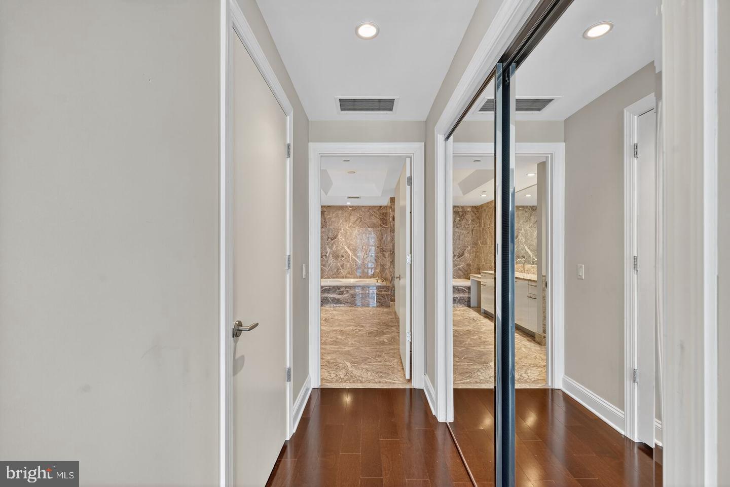 1881 N Nash St #1605 Property Photo 11