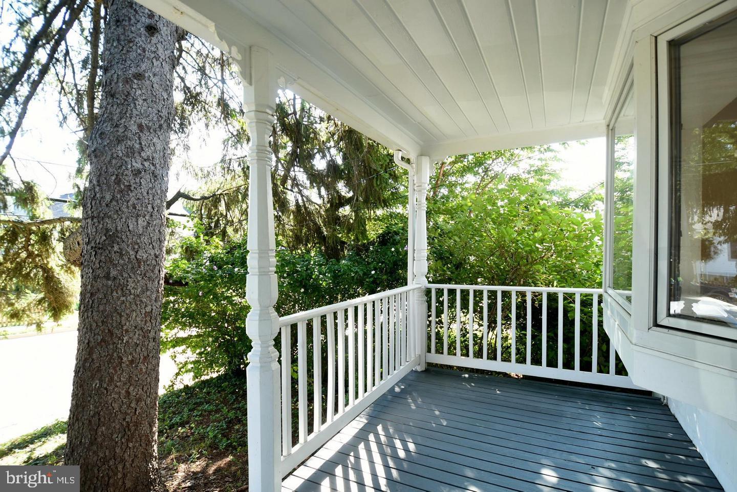 2112 N Edison St N Property Photo 2