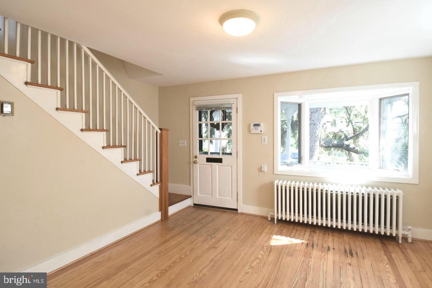 2112 N Edison St N Property Photo 4